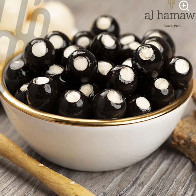 Black Olive With Labaneh