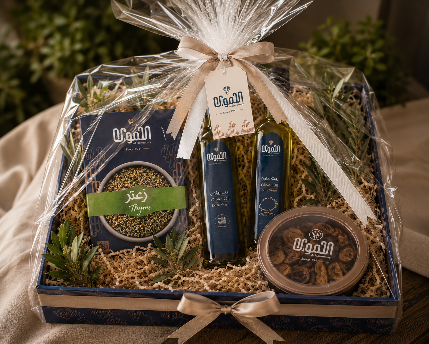 Gift box containing Nawashef , thyme, extra virgin olive oil, and crackers.